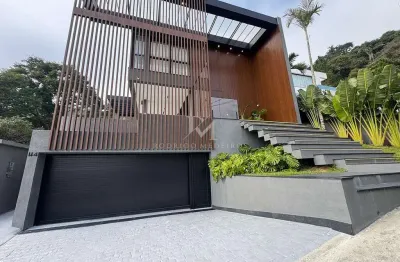 Casa à venda com 5 suítes na barra, balneário camboriú