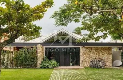 Casa mobiliada à venda em jurerê internacional, florianópolis/sc