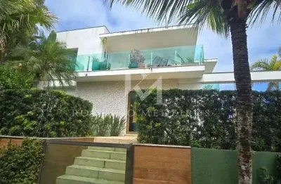 Casa à venda em jurerê internacional, florianópolis, a 50m do mar