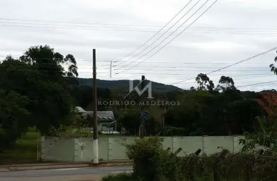 Casa com 3 dormitórios e área de lazer à venda em ratones, florianópolis