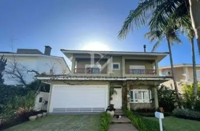 Casa à venda em jurerê internacional, florianópolis – 3 suítes e piscina