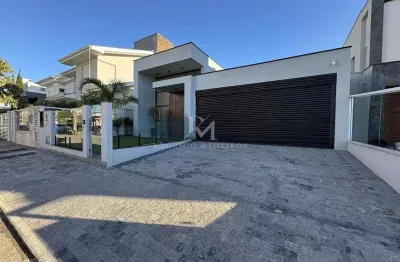 Casa térrea à venda na pedra branca, palhoça – 3 dormitórios e piscina