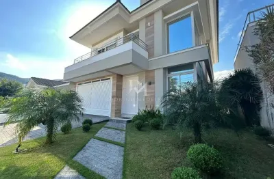 Casa com piscina e 3 quartos à venda na pedra branca, palhoça