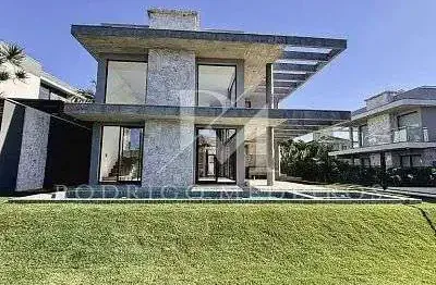 Casa à venda no campeche, florianópolis/sc, com 4 dormitórios e piscina privativa