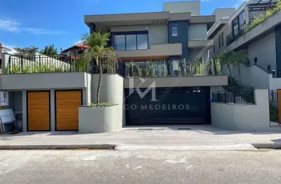 Casa com 5 suítes a 100 metros da lagoa da conceição, florianópolis