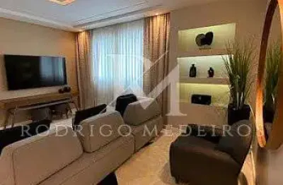 Apartamento mobiliado com 3 suítes no centro de balneário camboriú