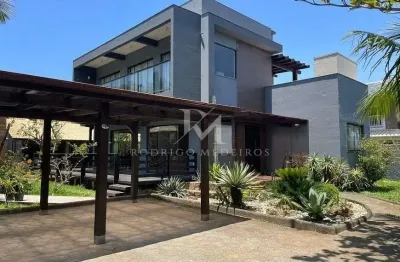 Casa em condomínio com 5 dormitórios no Campeche, Florianópolis