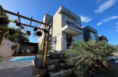 Casa com 3 quartos à venda na Rua Acelon Eduardo da Silva, Córrego Grande, Florianópolis