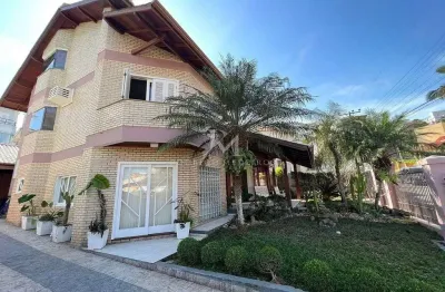 Casa com 4 quartos à venda na Rua Laélia Purpurata, João Paulo, Florianópolis