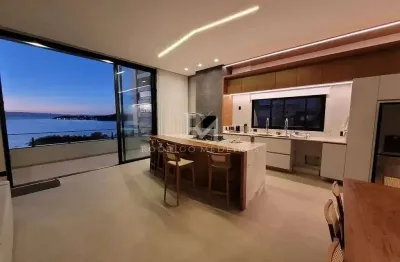 Casa mobiliada com 3 suítes e vista para o mar no João Paulo, Florianópolis
