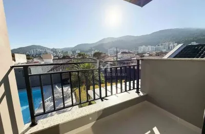 Casa moderna com 3 suítes no bairro Parque São Jorge, Florianópolis