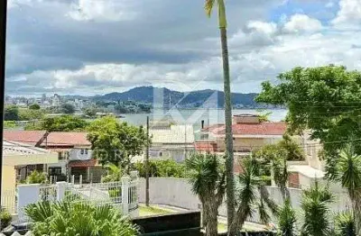 Casa à venda em Coqueiros, Florianópolis, com vista para o mar