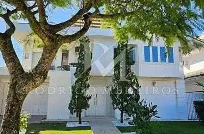 Casa com 5 quartos e área gourmet em Jurerê Internacional, Florianópolis