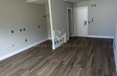 Apartamento sofisticado com 2 suítes na Avenida Santa Catarina, Bal. Camboriú