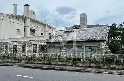 Casa à venda em Canasvieiras, Florianópolis – 5 quartos e piscina