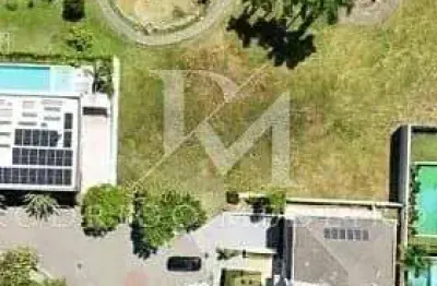 Terreno à venda com vista no Premier Jurerê, em Florianópolis