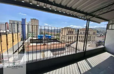Apartamento triplex com 1 dormitório para alugar, 112 m² por r$ 1.367,00/mês - centro - juiz de fora/mg