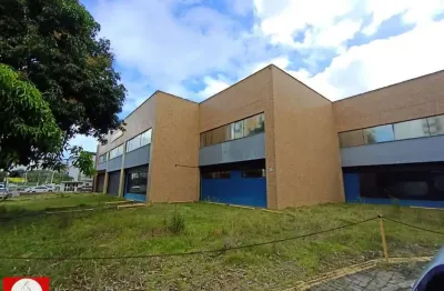 Prédio para alugar na Avenida Luís Viana Filho, 1631, Paralela, Salvador