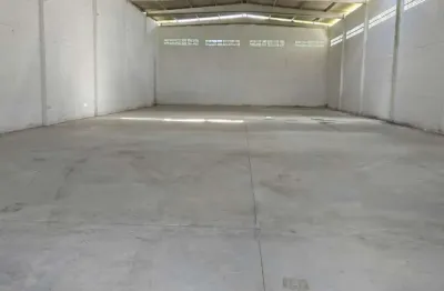 Galpão para Locação em Salvador, Pirajá, 1 dormitório, 5 banheiros, 2 vagas