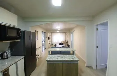 Casa mobiliada para alugar com 3 quartos localizado no bairro itaum em rua sem saída por r$4.000,00 + taxas