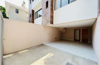 Casa triplex - 03 qts. - 01 suíte - 04 vg. - 200m² - r$895k