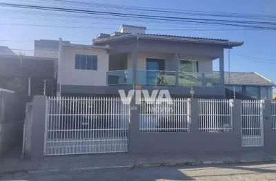 Sobrado com 4 dormitórios à venda por r$ 1.380.000,00 - centro - navegantes/sc