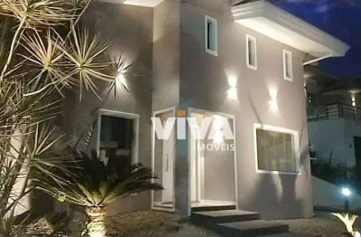 Sobrado com 3 dormitórios para alugar, 200 m² por r$ 14.035,00/mês - dom bosco - itajaí/sc