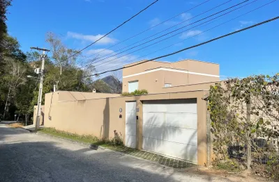 Casa à venda na Estrada do Canavial, Corrêas, Petrópolis