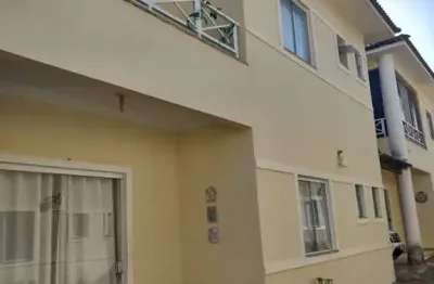 Casa em condomínio fechado com 4 quartos à venda na rua ibitiara, 556, praia do flamengo, salvador por r$ 600.000