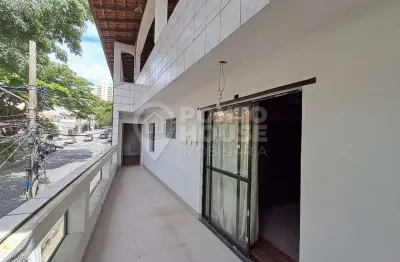 Sobrado à venda perto do Metro com renda! comercial ou residencial 5 dormitórios