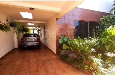 Casa à venda jardim aeroporto com 03 dormitórios, 01 suíte e 03 vagas