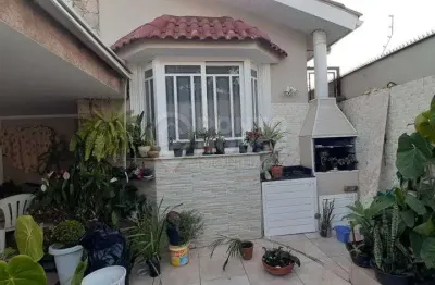 Casa à venda no bairro planalto paulista 5 dormitórios com piscina