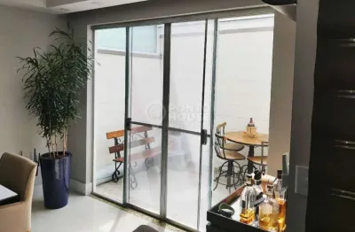 Casa em condomínio à venda no bairro saúde de 3 dormitórios, 1 suite e 2 vagas