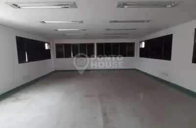 Sala comercial de 60m² vão livre e 02 vagas, ao lado metrô ana rosa