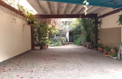 Casa à venda planalto paulista 3 dormitórios, 2 vagas e amplo quintal, bom local