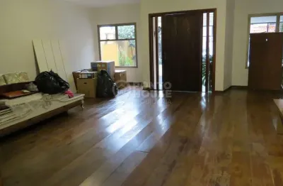 Casa à venda no bairro planalto paulista, 4 suítes e 5 vagas, melhor local