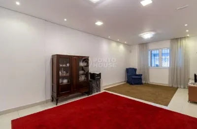 Sobrado à venda na Saúde com 225,75m², 3 dormitórios, 1 suíte e 2 vaga