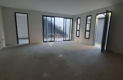 Sobrado novo de 194m², com 4 dormitórios, 1 suíte e 3 vagas na vila mariana