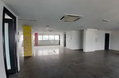 Conjunto comercial com 2 salas para venda e locação com total de 200m² na saúde