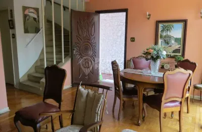 Casa à venda no bairro planalto paulista 3 dormitórios, 4 vagas, amplo quintal