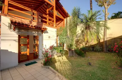 Casa à venda planalto paulista 3 suítes, 7 vagas e amplo quintal, melhor local