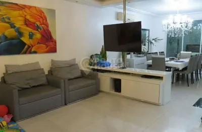 Casa à venda em condomínio no bairro jardim da saúde 3 suítes, 3 vagas, permuta