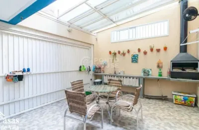 Sobrado à venda no bairro do cambuci com 3 dormitórios, 1 suíte com 3 vagas.