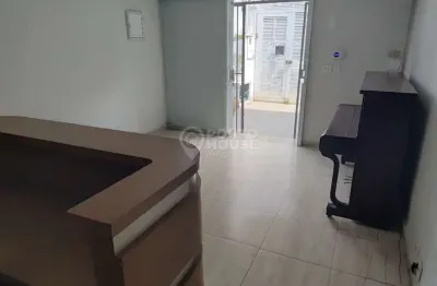 Sobrado à venda no bairro vila guarani de 4 salas, espaço gourmet e 1 vaga