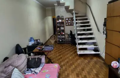 Sobrado à venda no bairro cidade vargas de 3 dormitórios, suite e 2 vagas