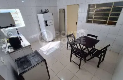 Casa térrea à venda bairro bosque da saúde com edícula, 6 cômodos e 2 cozinhas