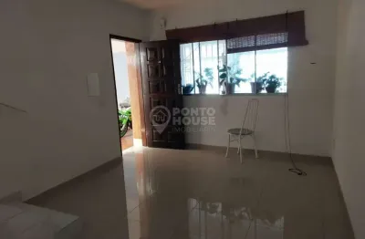 Sobrado à venda bairro são judas, 3 dormitórios, 1 suíte, 2 vagas