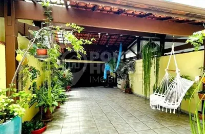 Sobrado à venda próximo ao metrô saúde, 4 dormitórios, 2 suítes e 3 vagas