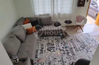 Sobrado à venda de 149 m², com 3 dormitórios, suíte, 3 vagas e espaço gourmet