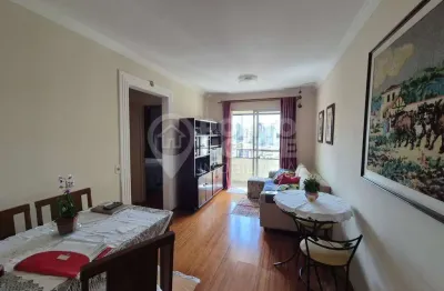 Apartamento à venda, 2 dormitórios, sacada e 1 vaga, próximo à estação são judas